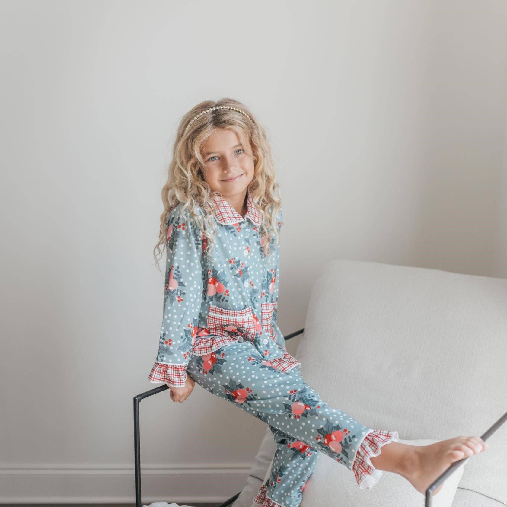 Kids Holly Berry Pocket Button Christmas Lounge Play Set