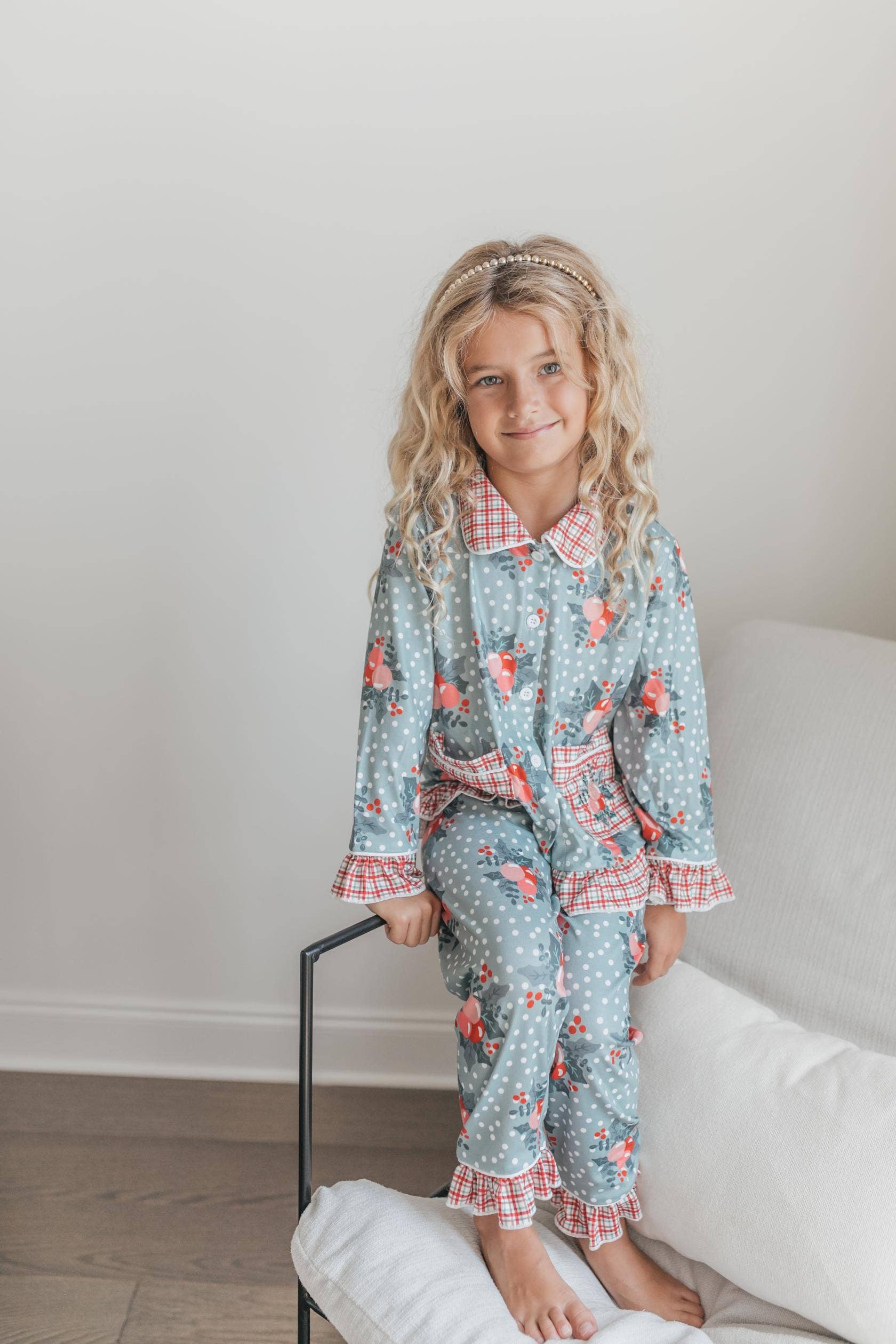 Kids Holly Berry Pocket Button Christmas Lounge Play Set