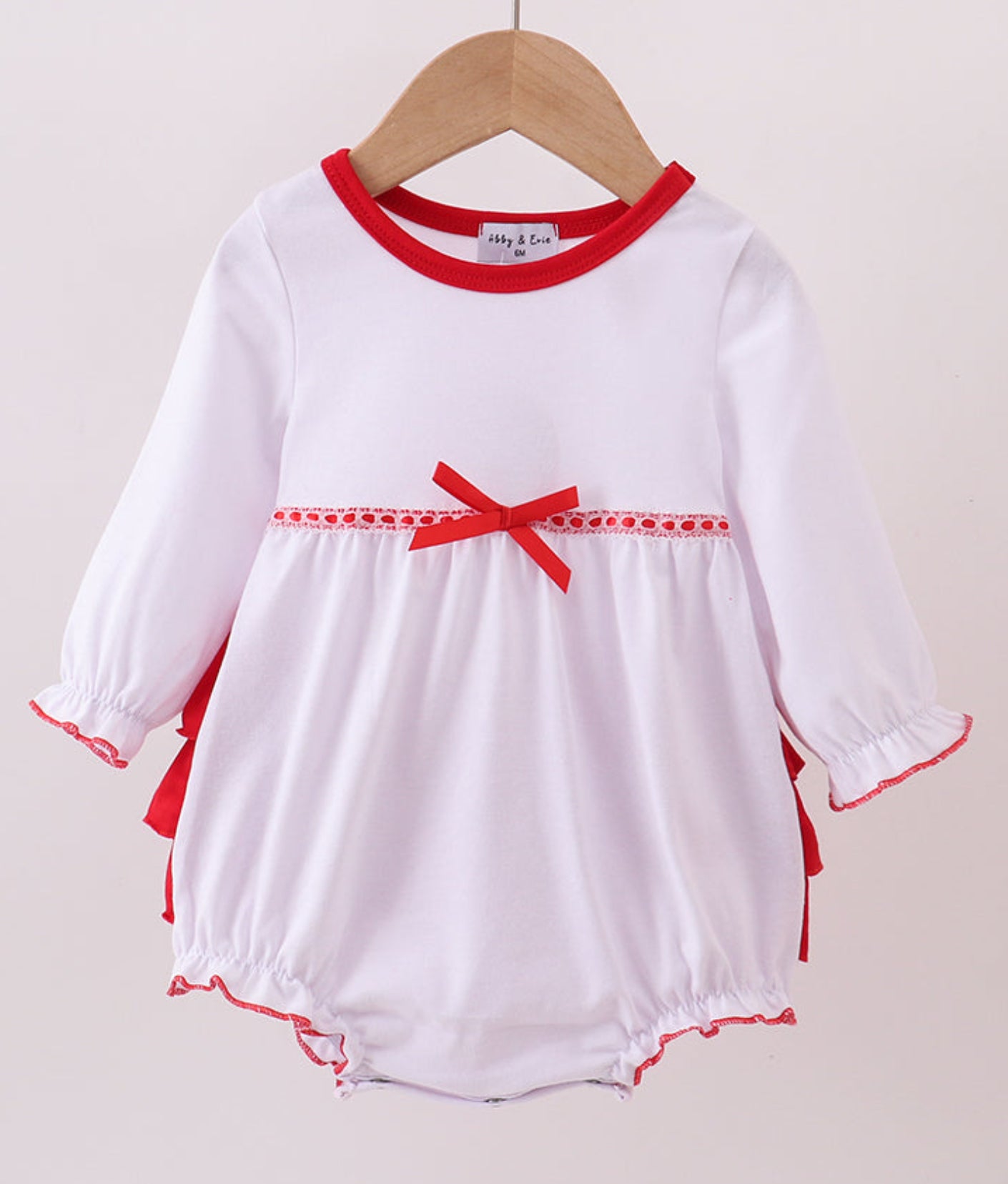 White bow ruffle bubble